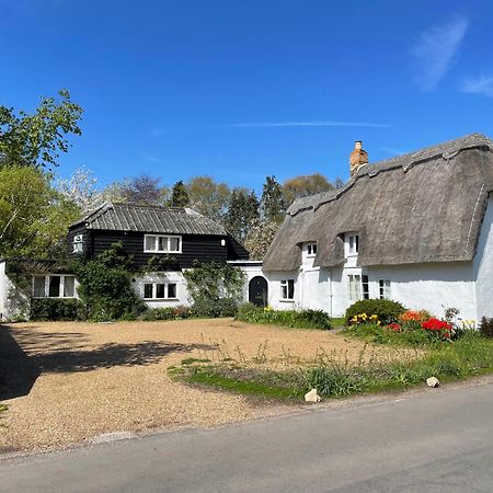 Beautifully Appointed One-Bedroom Cottage Shepreth Eksteriør billede